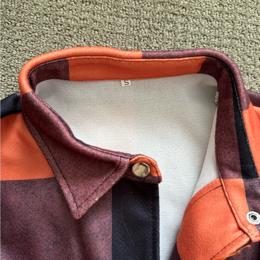 Womenβs Fall Orange Shacket Size Small - Picture 2 of 3